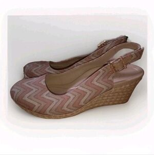 Vionic Coralina Dusty Pink & Tan Zigzag Patterned Wedge Espadrilles Sandals 8